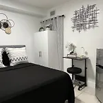 Guest Suite W Free Parking At 7 Min To Miami International Airport